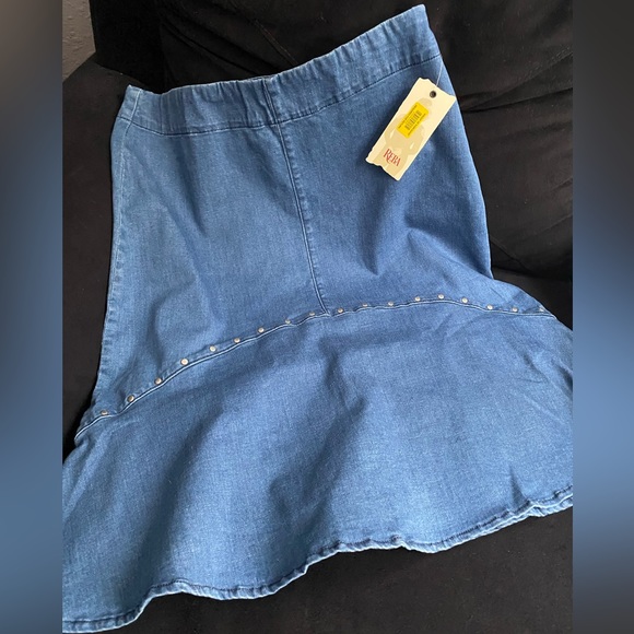 Studded Denim Skirt Reba - Picture 13 of 14
